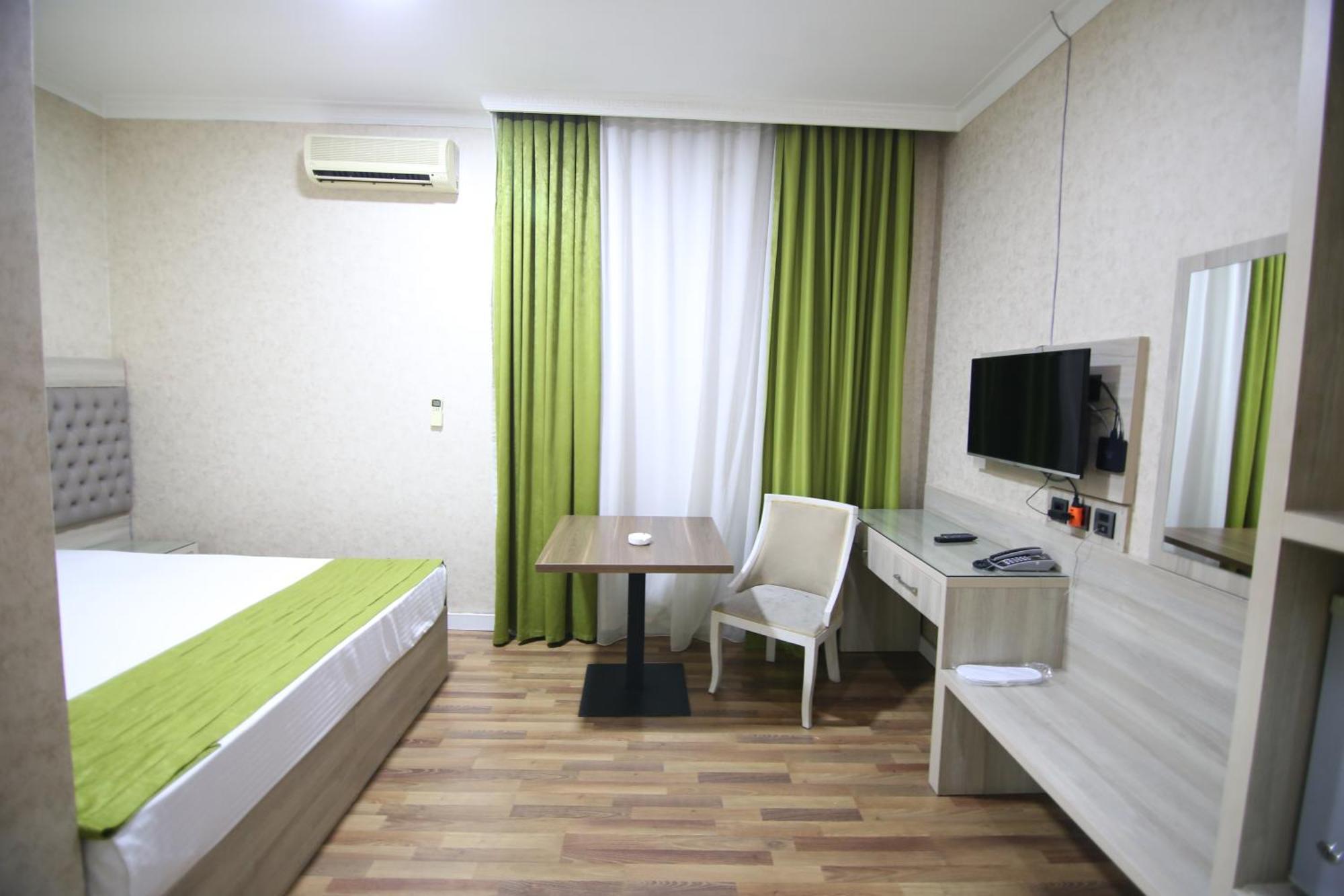Hotel Empire Business Baku Bagian luar foto